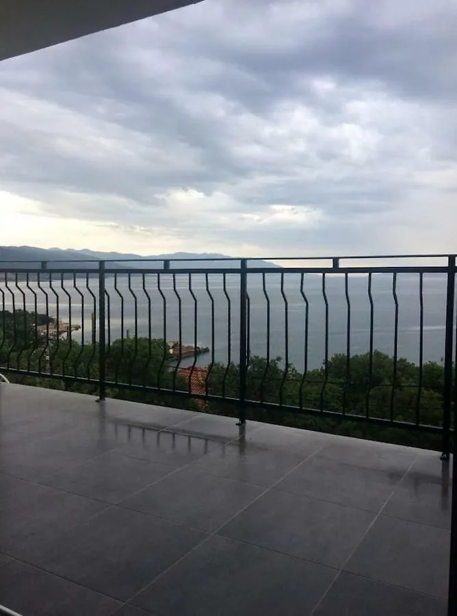 Adria 2 Apartment Novi Vinodolski 0*,  Croatia